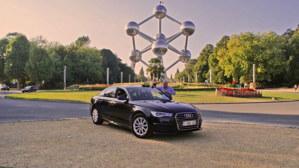 Taxi van Taxi D’Hooghe bij het Atomium
